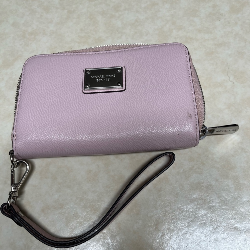 Michael Kors wristlet